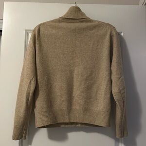 Uniqlo beige rollneck wool
